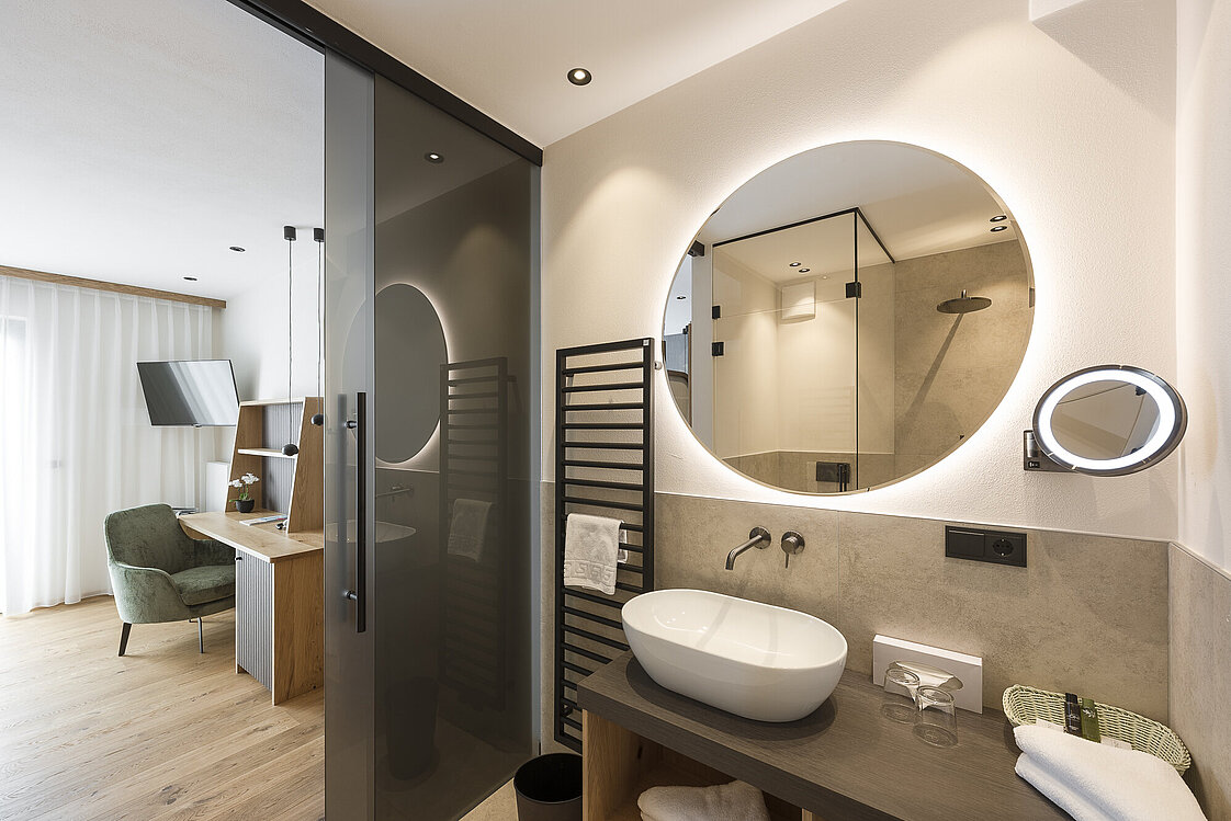 Hotel Unterschattmair: Neue Hotelbäder mit Sanitärlösungen von INNERHOFER.