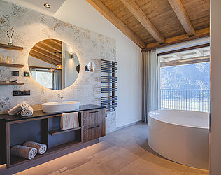 Hof Perntal: Sanitärkomfort mit Stil