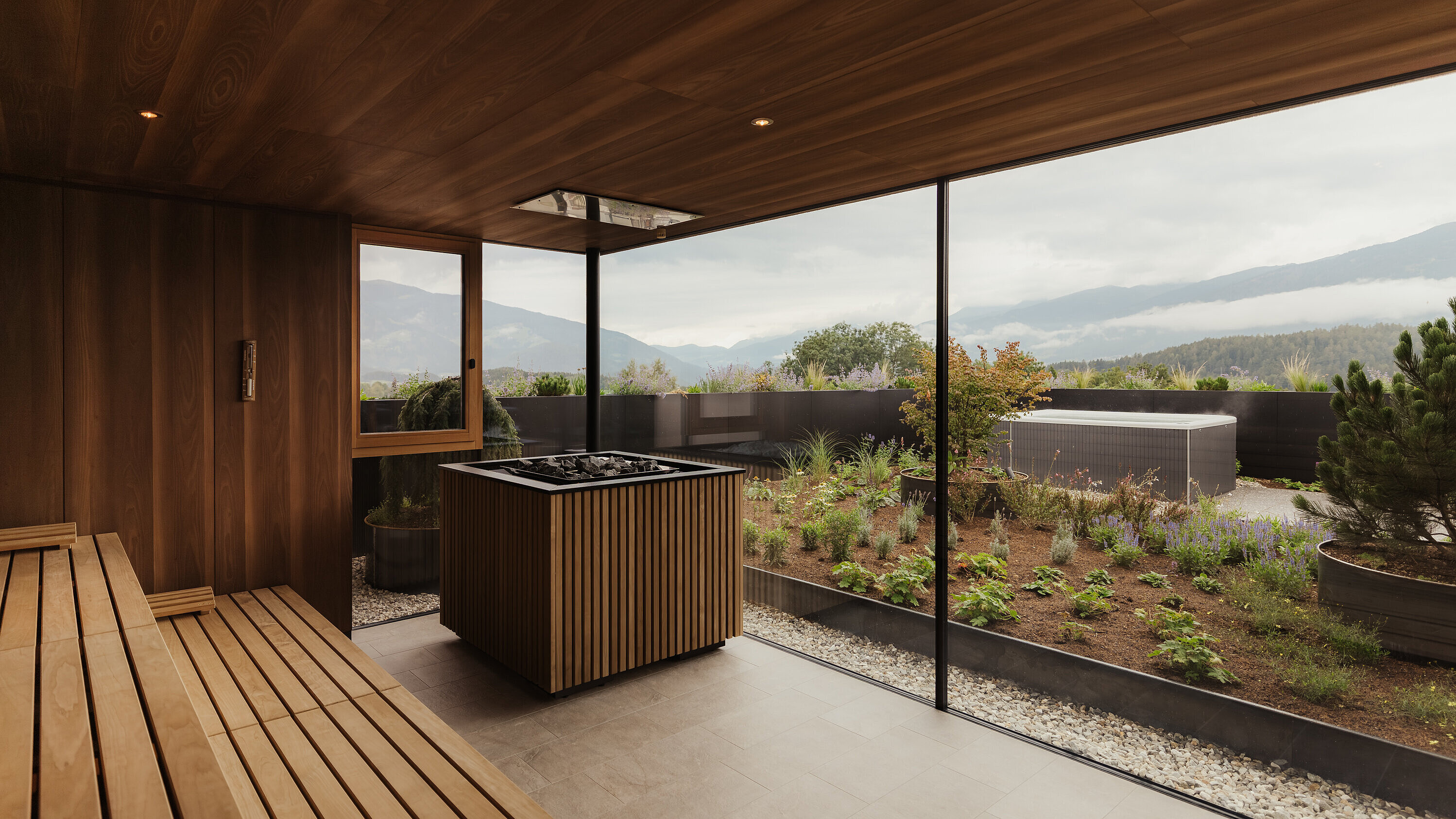 Hotel Feldmessner: Durchdachte Sanitärkonzepte für Bad & Wellness.