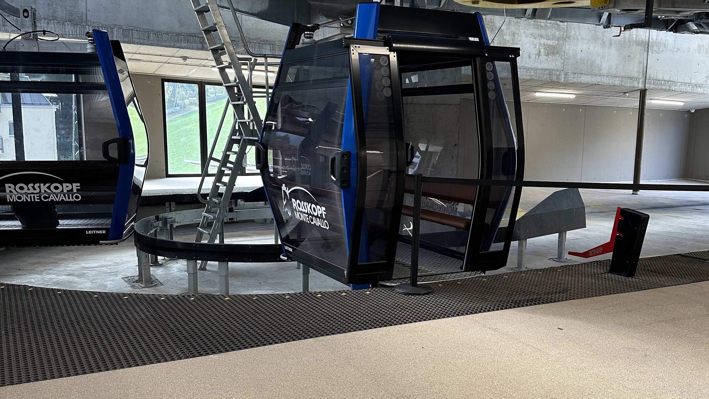 Bodenverlegung in der Seilbahn Rosskopf