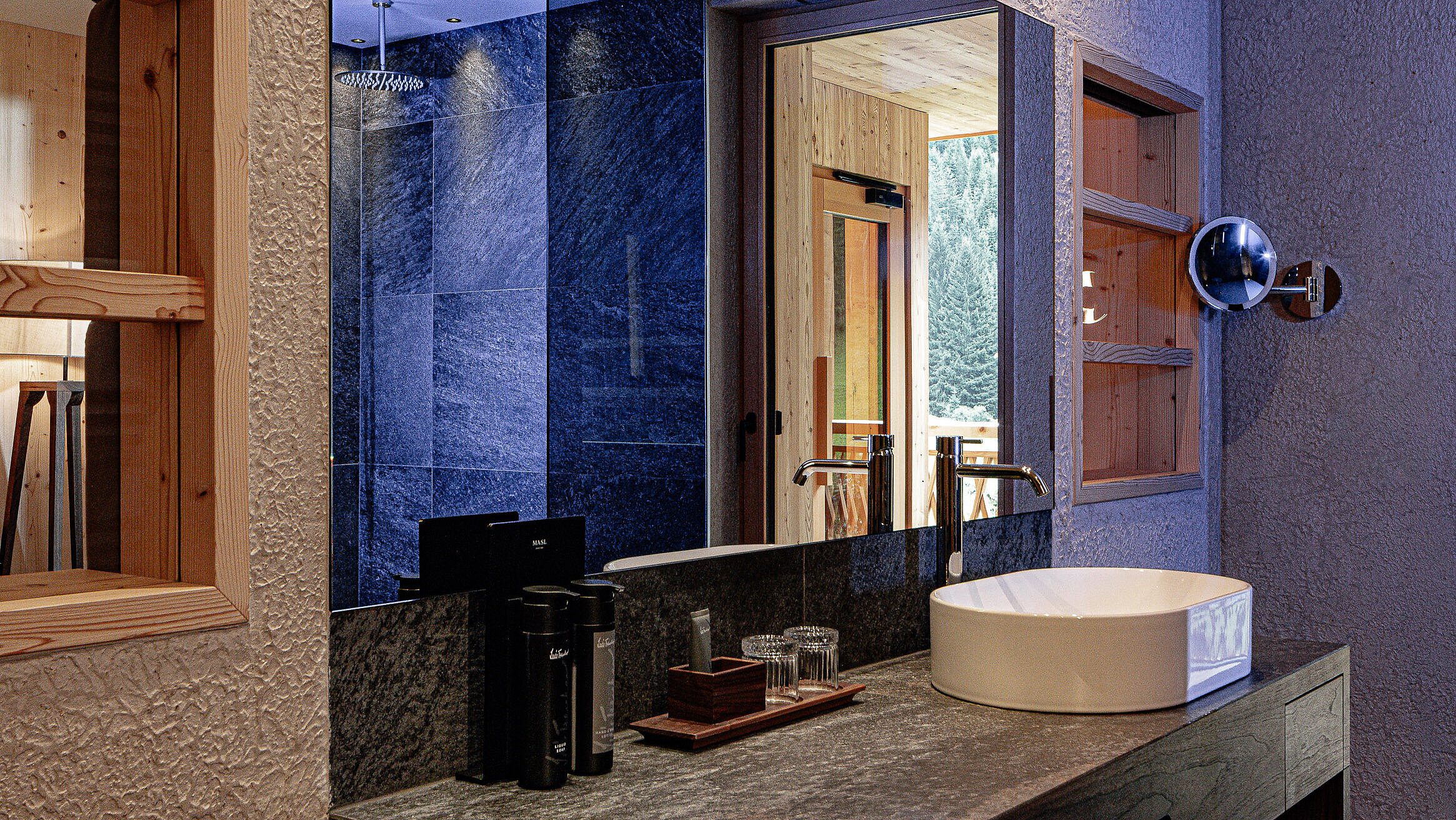 Hotel Masl: Sanitärkonzept für ein alpines Wohlfühlrefugium.