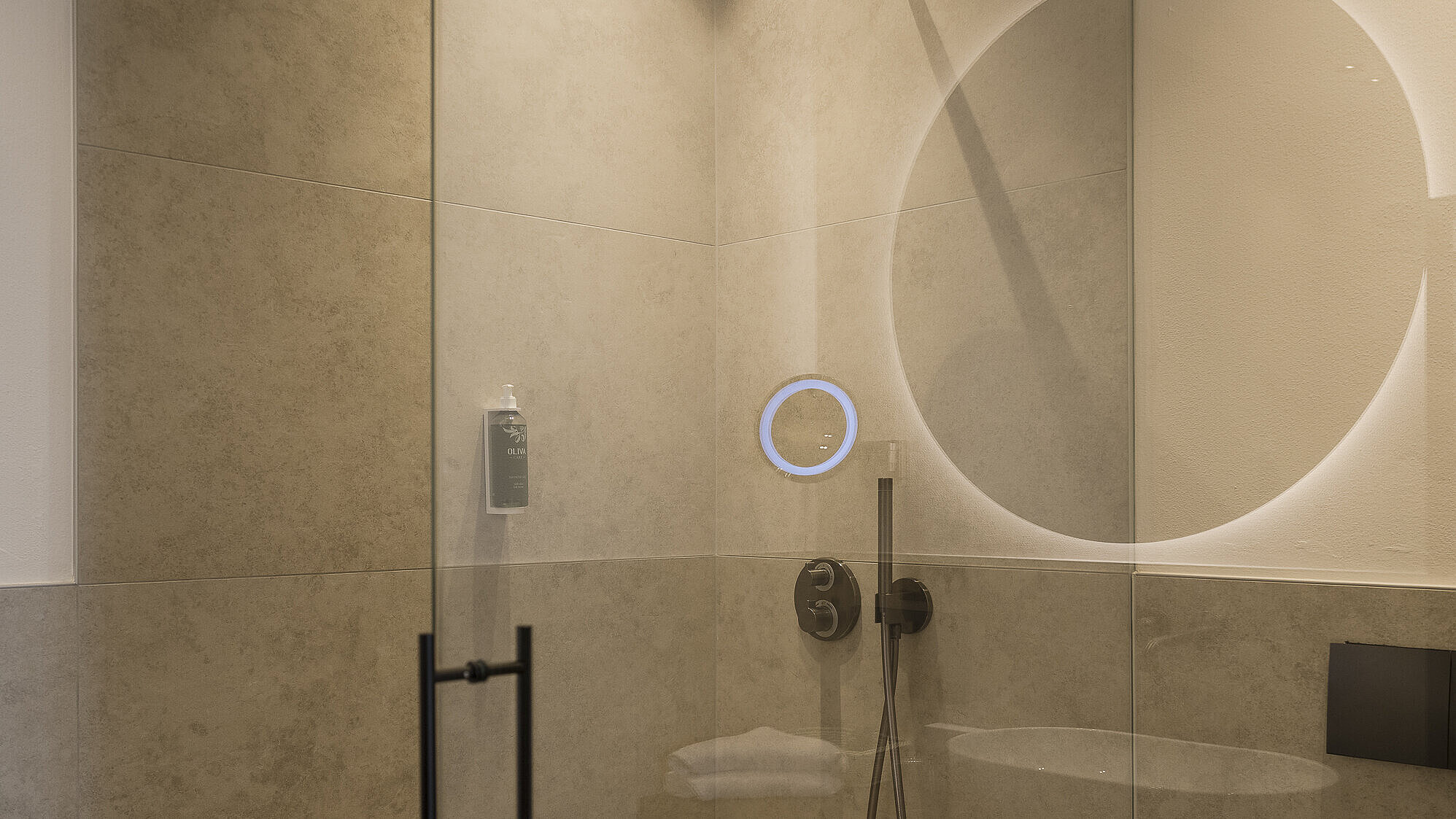 Hotel Unterschattmair: Moderne Sanitärlösungen für die neuen Hotelbäder.