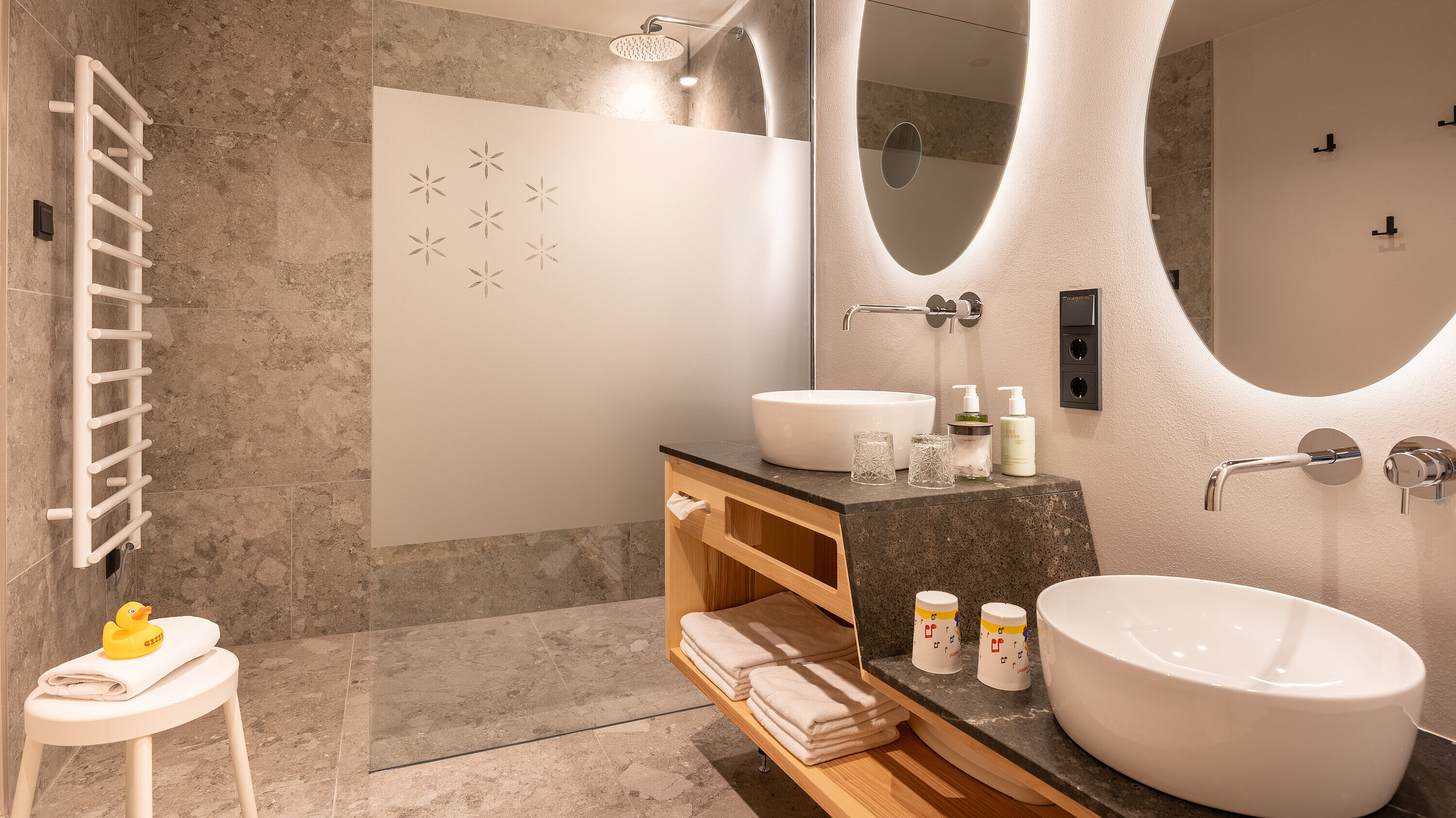 Wohlfühlbäder für Groß und Klein: Familienhotel Huber.