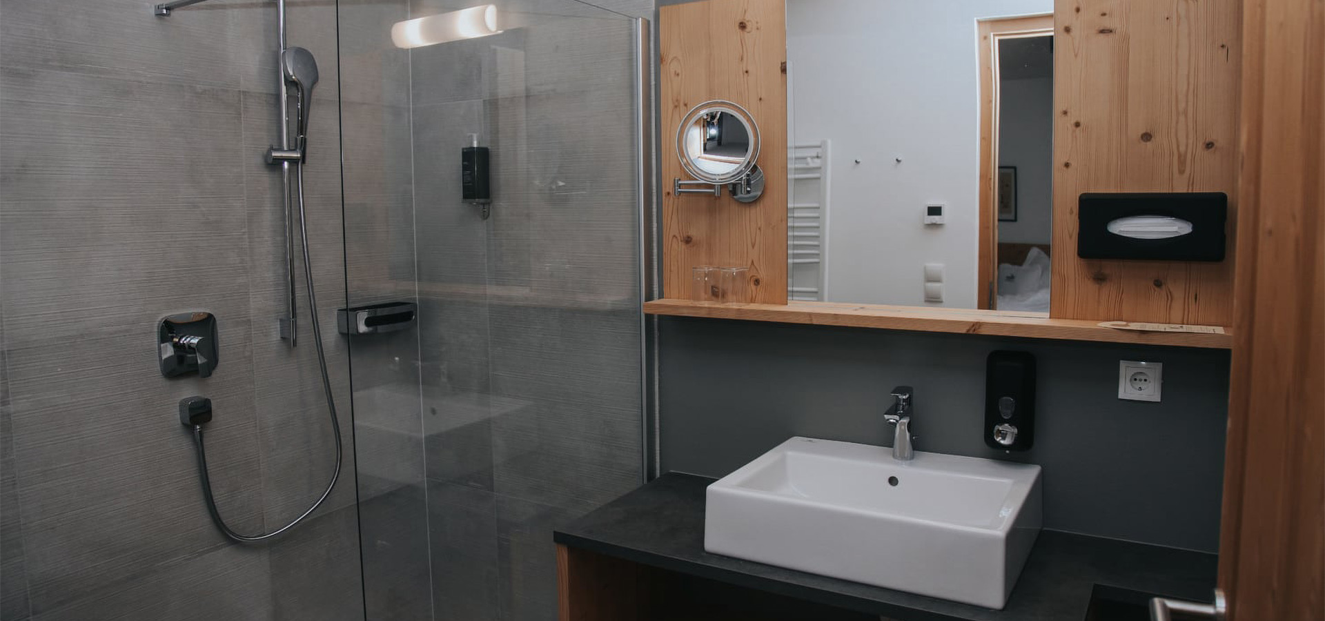 B&B Boutique-Apartment Hotel OBERWIESEN / Reischach