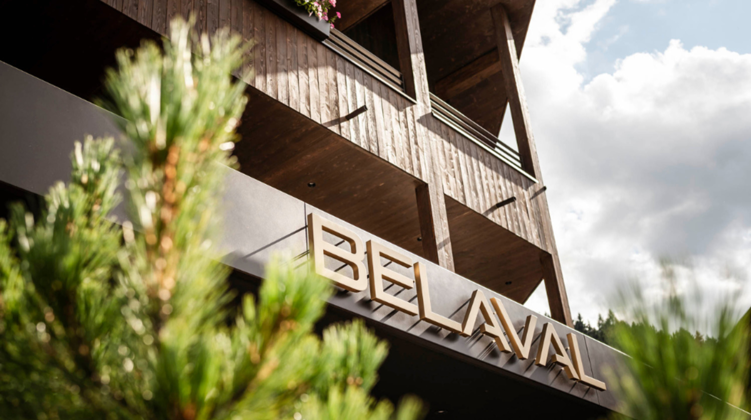 Außenansicht Hotel Belaval Bäderumbau im Hotel Belaval