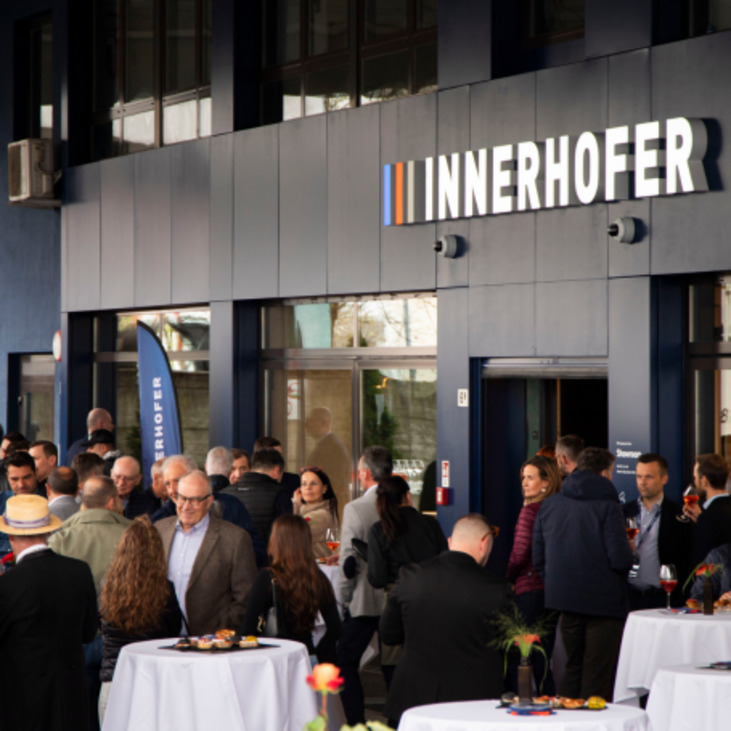 Inaugurazione del nuovo showroom a Bolzano: </p> Bagno. Wellness. Piastrelle.