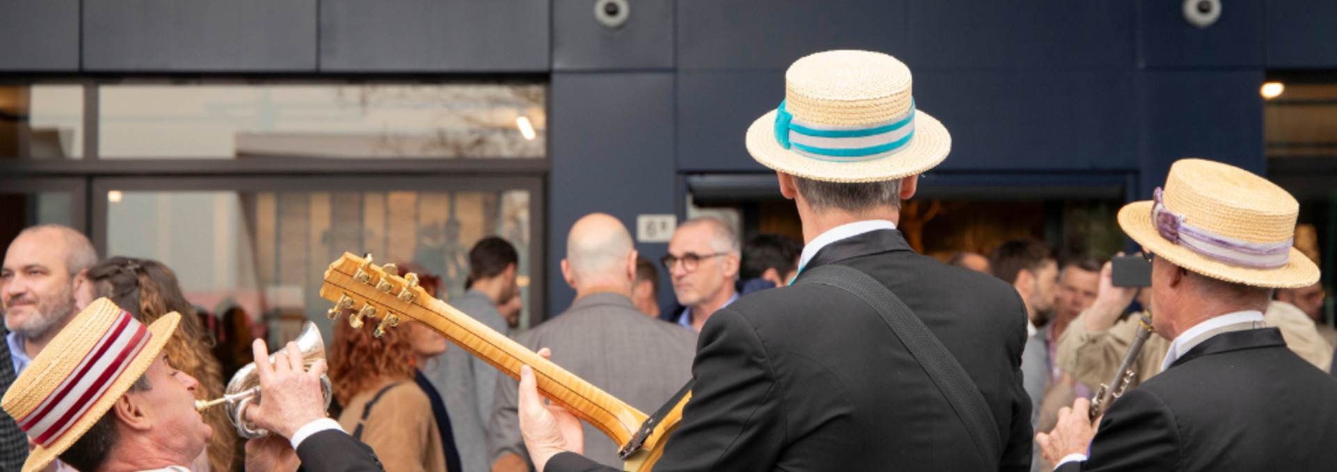 Inaugurazione del nuovo showroom a Bolzano: </p> Bagno. Wellness. Piastrelle.