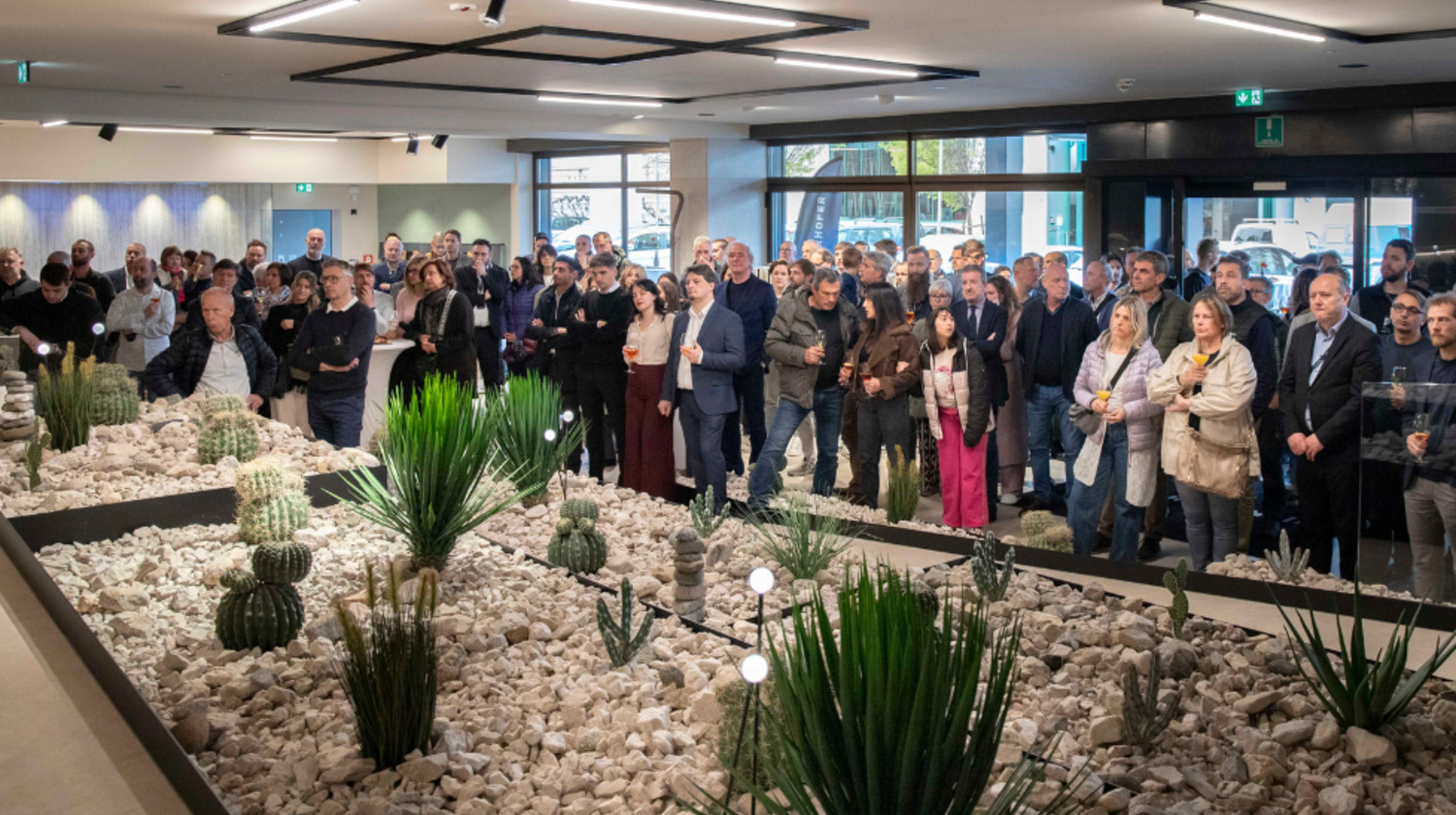 Inaugurazione del nuovo showroom Innerhofer a Bolzano: Bagno. Wellness. Piastrelle. Inaugurazione del nuovo showroom a Bolzano: </p> Bagno. Wellness. Piastrelle.