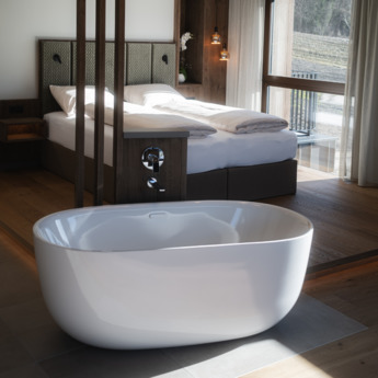 Perntal Retreat: <p>Comfort in bagno con gran stile.