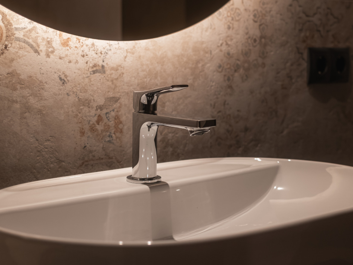 Perntal Retreat: <p>Comfort in bagno con gran stile.