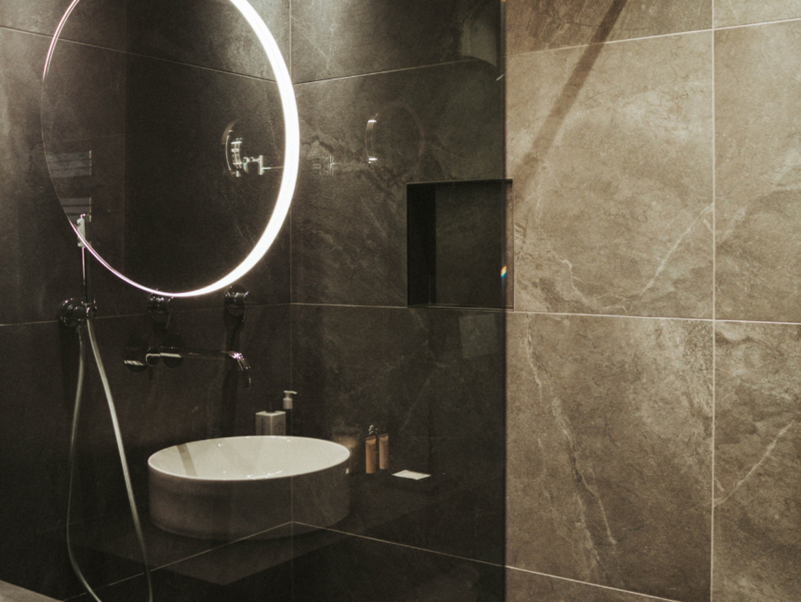 Progetto Hotel Tirolensis: <p>bagni reinterpretati.