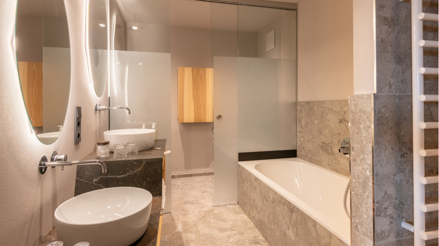 Bagni di benessere firmati INNERHOFER per grandi e piccini: Family Hotel Huber. Bagni di benessere per grandi e piccini: Family Hotel Huber.